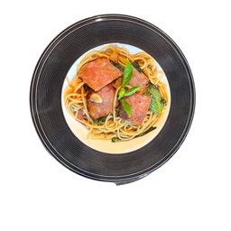 สปาเก็ตตี้ เบคอนผัดพริกแห้ง