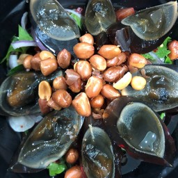 ยำไข่เยี่ยวม้า