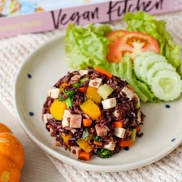 ข้าวอบผักหลากสี เต้าหู้ แฮมเจ Colorful Vegan Fried Rice
