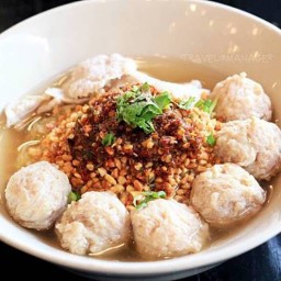 ก๋วยเตี๋ยวหมูเด้งน้ำใส