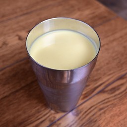 Mango lassi