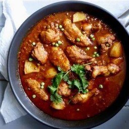 CHICKEN CURRY