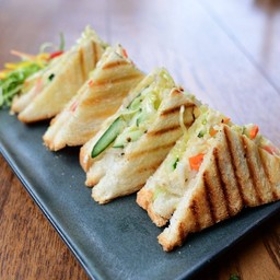 Vegetable Grilled Sandwich