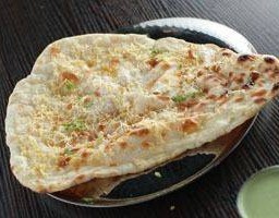 CHEESE NAAN