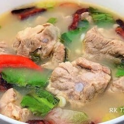 ต้มยำกระดูกหมูใส่เห็ด