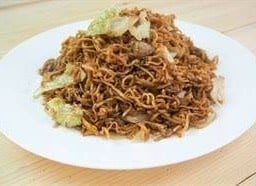 ร้านพี่ตู่ อาหารตามสั่ง เบิ้มๆคือลือ คณะมนุษยศาสตร์