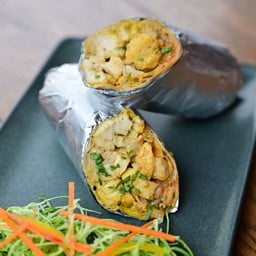 Chicken Achari Tikka Roll
