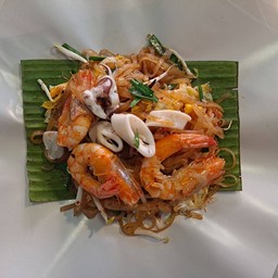 ผัดไทยวุ้นเส้นทะเล