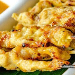 หมูสะเต๊ะชุดใหญ่