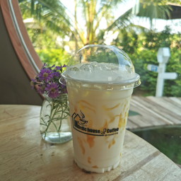 นมสดคาราเมลเย็น