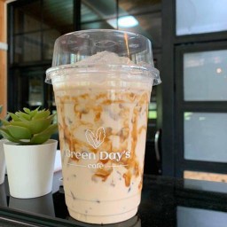 Green Day’s Cafe กรีนเดย์ คาเฟ่ บางแสน ชลบุรี