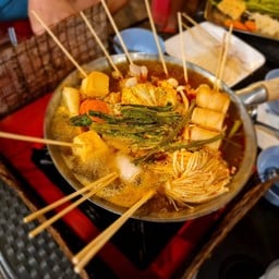 พยัคฆ์น้อย หม่าล่า&ส้มตำอีสานFood สาขาถนนห้วยยอด ตรัง