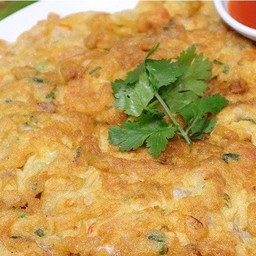 ไข่เจียวเนื้อปูเป็นกับ