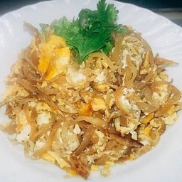 ไชโป๊ผัดไข่ ราดข้าว
