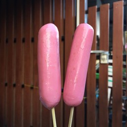 ไส้กรอกหมูวนิลา