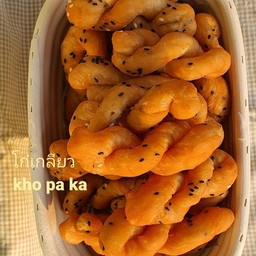 ปาท่องโก๋ โก๋เกลียว