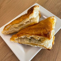 พายผักโขม 2 ชิ้น