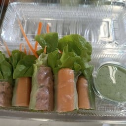 สลัดโรล ทูน่า+ไส้กรอก