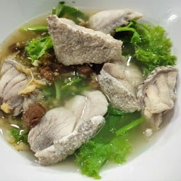 เกาเหลาเนื้อปลาเก๋า