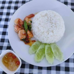 ข้าวกะเพรากุ้ง