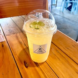 บ้านแม่ กาแฟสด