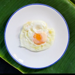 ไข่ดาวไม่สุก