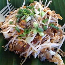 หอยทอดโบราณ ตลาดนัดอิน-จัน น้องปลื้ม สาขา 8