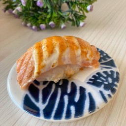 แซลมอนเบิร์นสไปร์ซี่