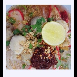 ก๋วยเตี๋ยวหมูรวมต้มยำ
