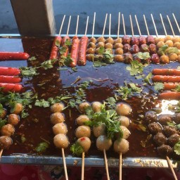 ลูกชิ้นย่างกะทะร้อน🍡🍢 333