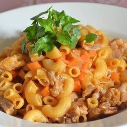 ผัดมักกะโรนี