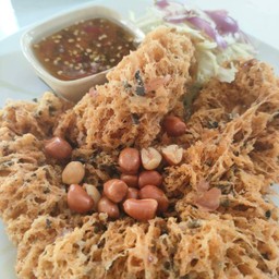 ยำปลาดุกฟู