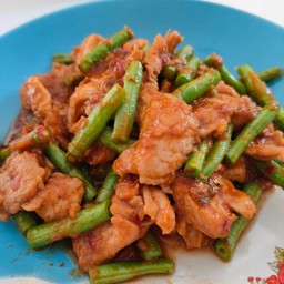 ผัดพริกแกง กับข้าว