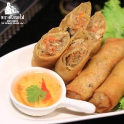 ปอเปี๊ยะทอดกรอบ ตลาดนัดรถไฟ ศรีนครินทร์