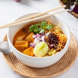 Thai Spicy Coconut Noodle Soup