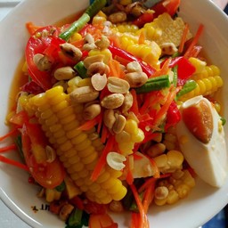 ตำข้าวโพดไข่เค็ม