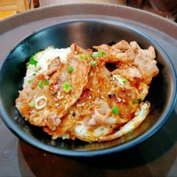 ข้าวหน้าหมูย่างฮอกไกโด