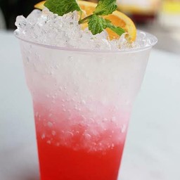 สตรอว์เบอร์รีโซดา Strawberry soda