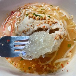 เส้นแก้วต้มยำไก่ก้อน