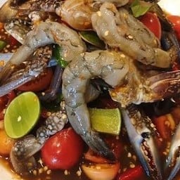 ตำปูปลาร้าปูม้าทะเลกุ้งสด