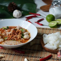 เส้นใหญ่ต้มยำน้ำ-ธรรมดา