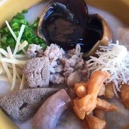 โจ๊กไข่เยี่ยวม้า