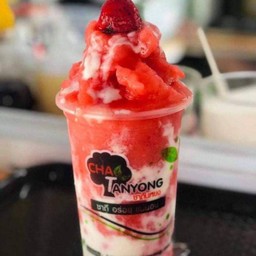 สตอเบอรี่โยเกิร์ตปั่น