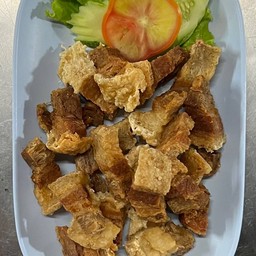 หมูกรอบทอดกรอบ
