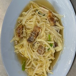 กุยช่ายขาวหมูกรอบ