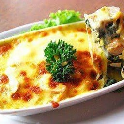 ผักโขมอบชีส