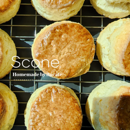 Scone +jam
