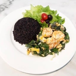 ข้าวไรซ์เบอรี่ใบเหลียงผัดไข่กุ้งสด4ตัว