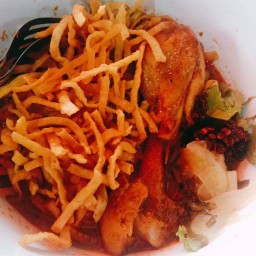 ข้าวซอย-ขนมจีนน้ำเงี้ยวbyเจ๊เดือน