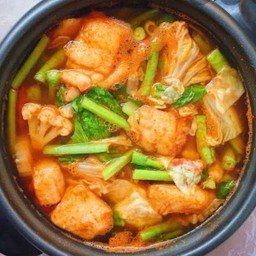 แกงส้มปลาดอลลี่